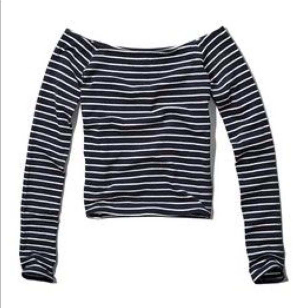 Abercrombie & Fitch Off-shoulder crop top